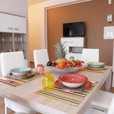 Guesthouse Fino'S Family Monopoli Exterior foto